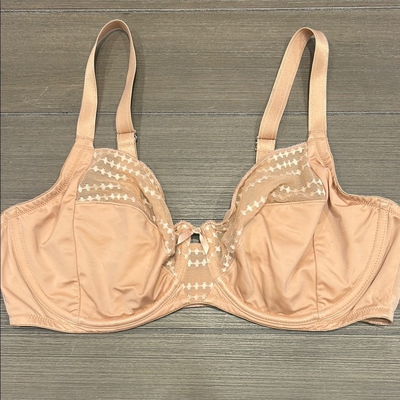 Wacoal Respect Fuller Figure Bra - Picture 2 of 9